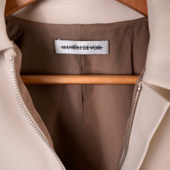 Manière De Voir Cream Faux Leather Cropped Jacket (NWT) - Picture 6 of 7
